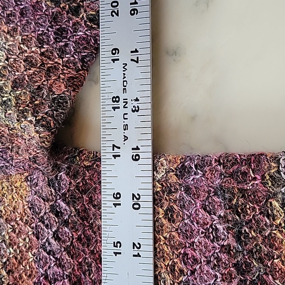 Sweater - Picture 6 of 8